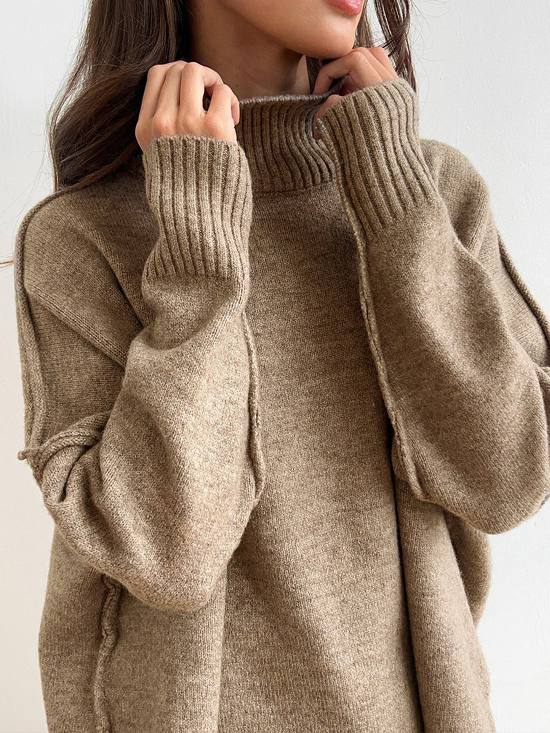 Strickset Rollkragen Pullover und weite Hose