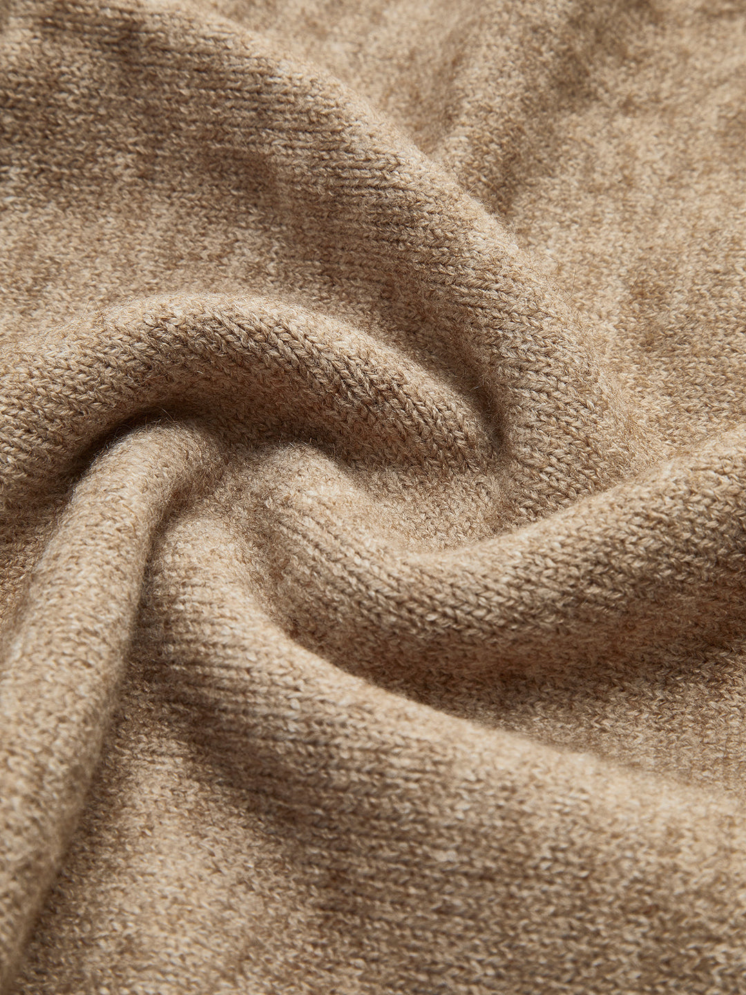 Strickset Rollkragen Pullover und weite Hose
