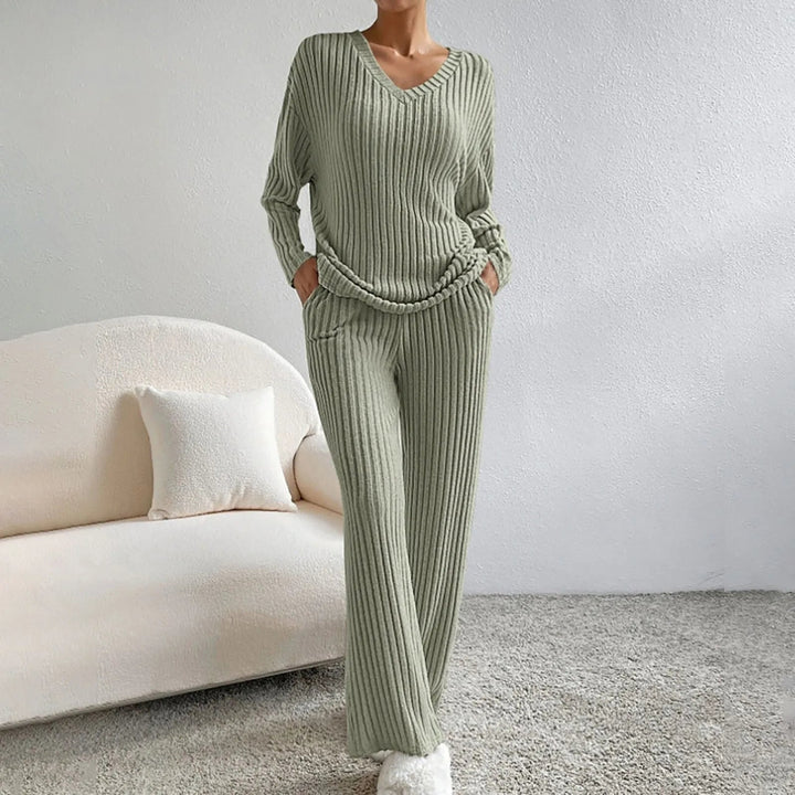 Rippstrick-Loungewear-Set mit V-Ausschnitt fürs Büro – Grün
