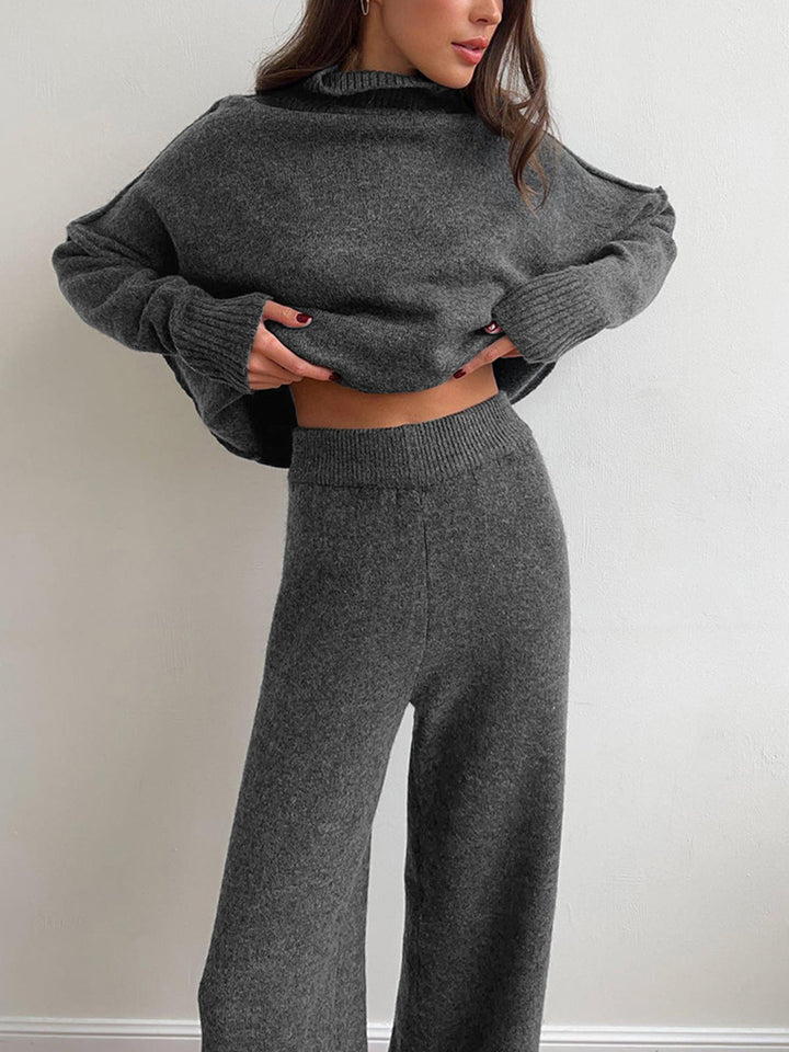Strickset Rollkragen Pullover und weite Hose