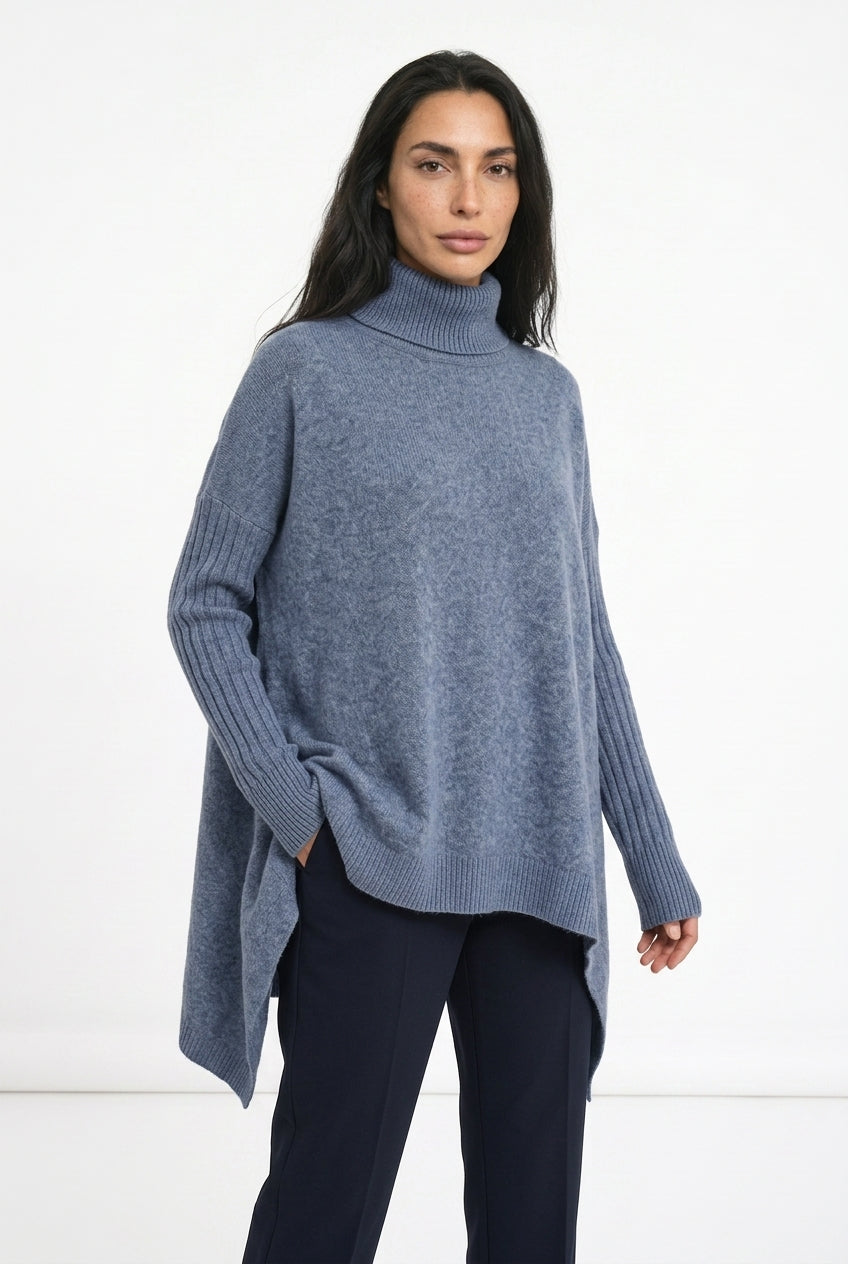 Oversized Rollkragen-Pullover Asymmetrischer Saum